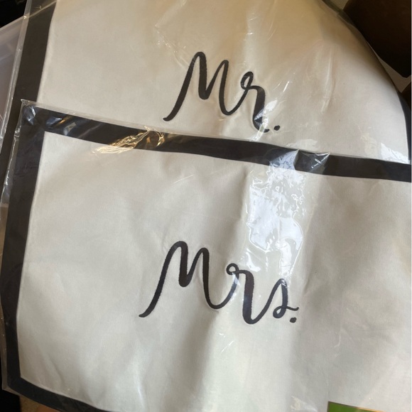NWT Kate Spade Mr & Mrs Bundle -Balloons & Placemats - Picture 6 of 6